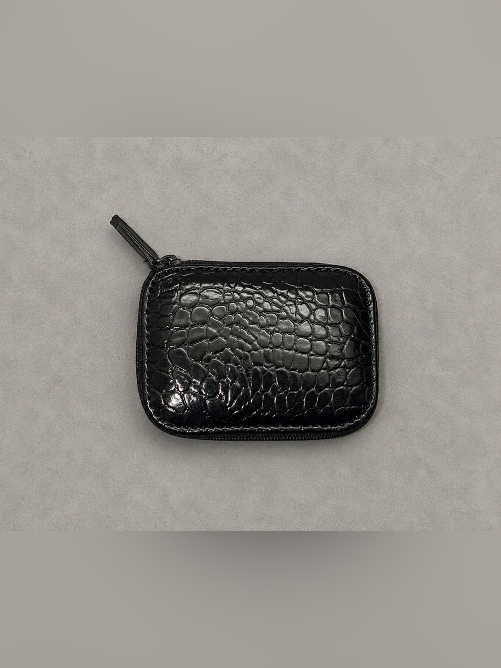 NWT - Mundi Travel Pill Case Pill Organizer Pill Holder - Black